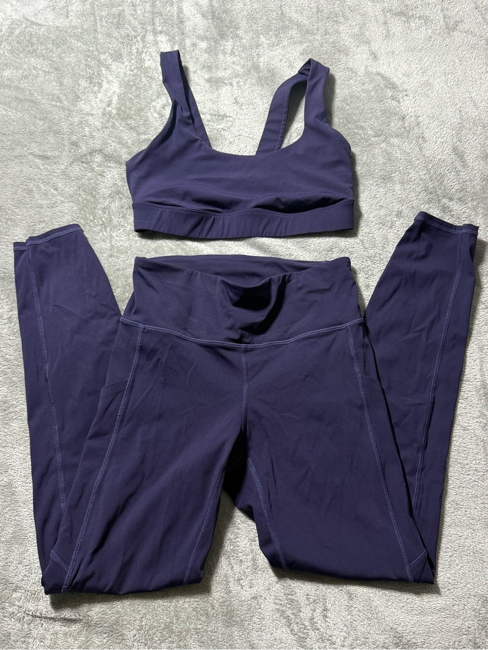 Vuori Workout Set Womens XS Purple Leggings Sports Bra